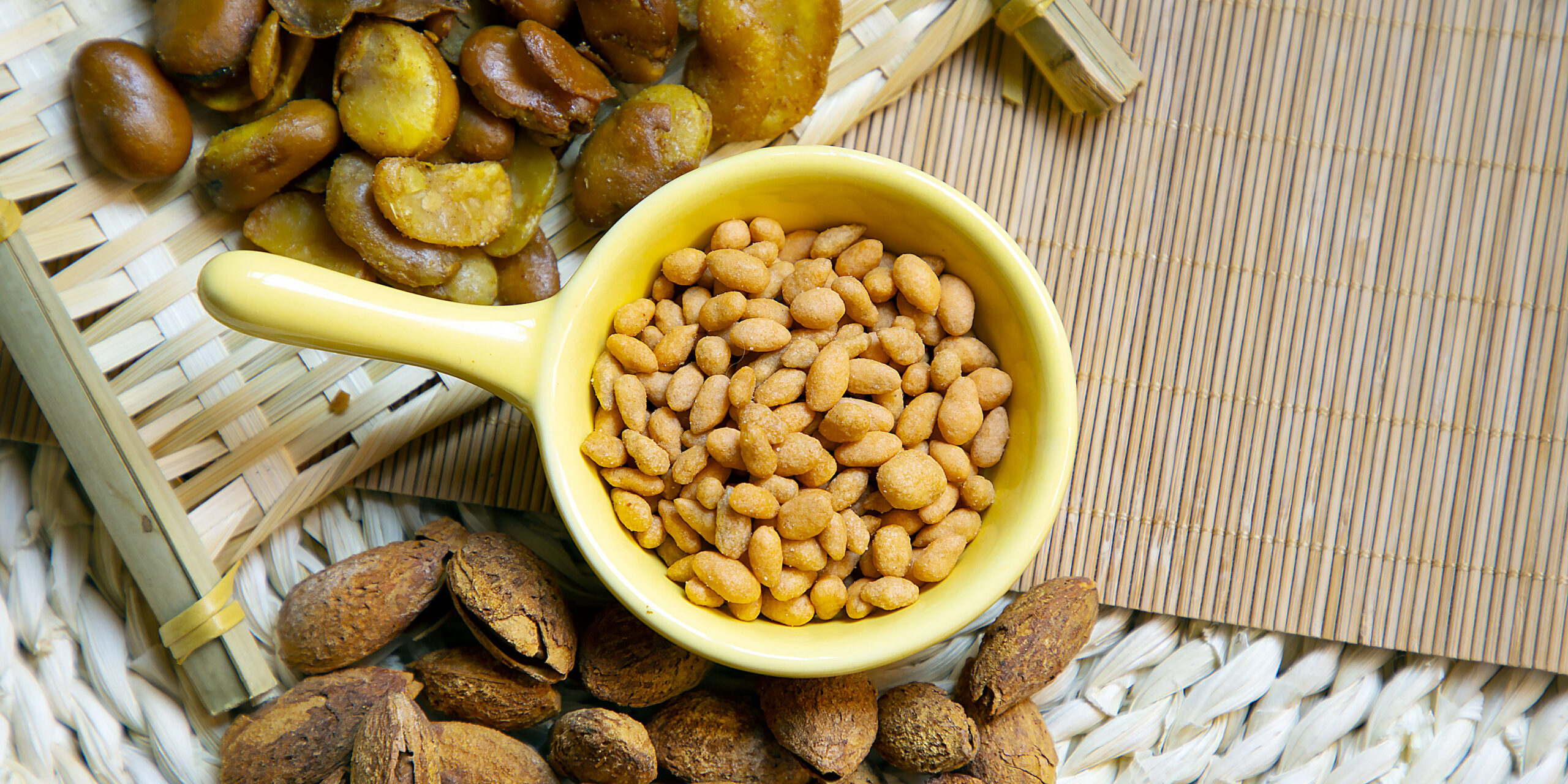 Best-Foods-for-Boosting-Your-Bones-and-Joints-Health-Nuts-and-Seeds-scaled