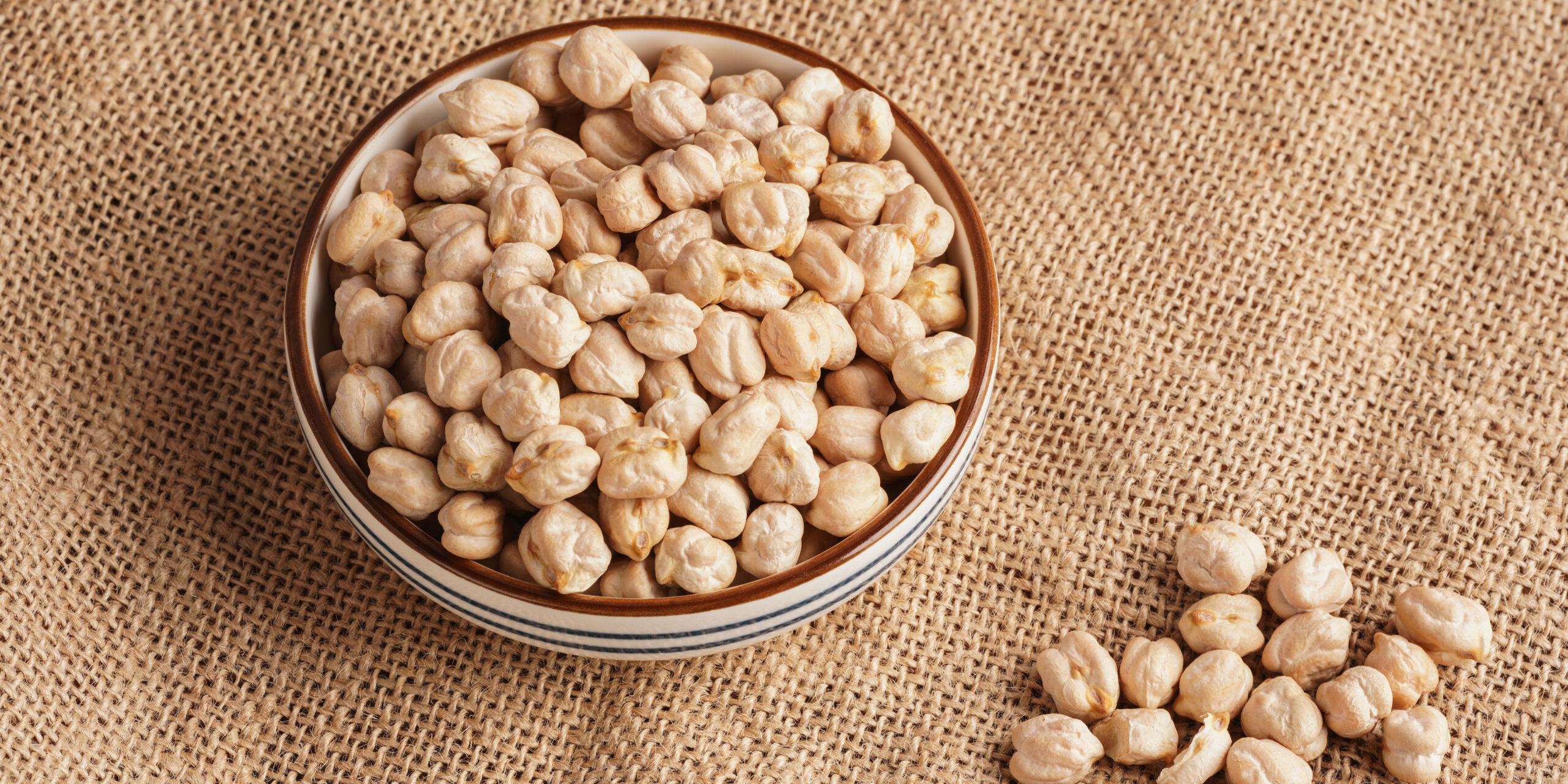 Best-Foods-for-Boosting-Your-Bones-and-Joints-Health-Whole-Grains.